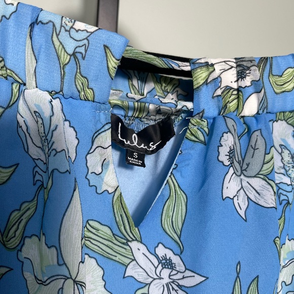 Lulus Stay Sweet Blue Floral Print Chiffon Off Shoulder Romper Size S NWOT - Picture 2 of 6